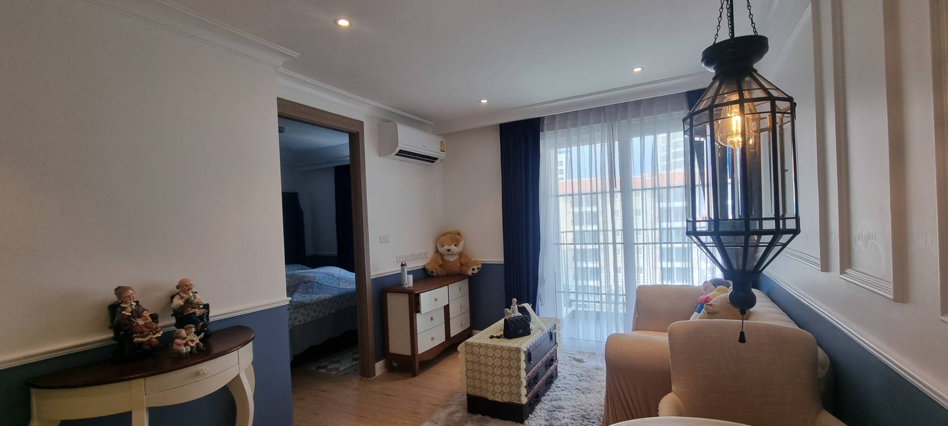 Condo for sale, water park style, Seven Seas The Azure, size 32 sq m., pool view, 7th floor, Na Jomtien, new condition, never lived in, beautiful room, price 2.05 million.