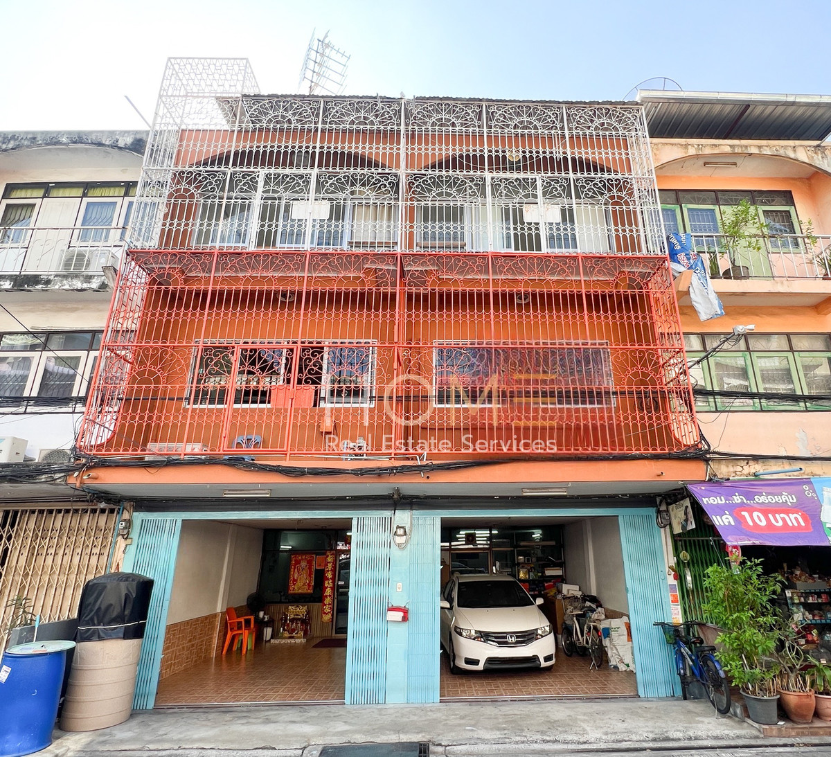 อาคารพาณิชย์ ซอยสุขุมวิท 101/1 / 2 คูหา (ขาย), Commercial Building Soi Sukhumvit 101/1 / 2 Units (FOR SALE) GNG111