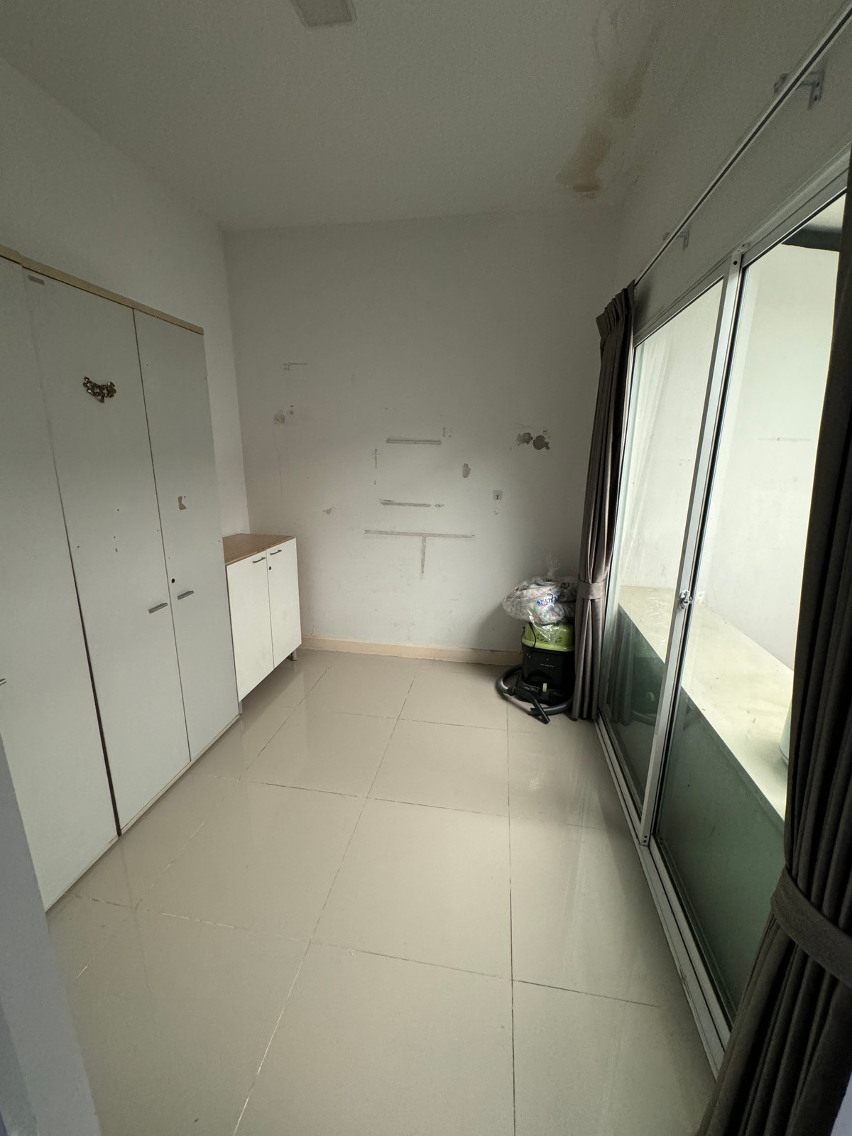 ทาวน์โฮม 2 จอด หน้าบ้านกว้าง ใกล้เซ็นทรัลแจ้งวัฒนะ – รูปที่ 3