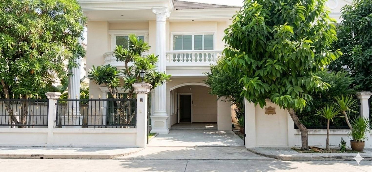 96421 - Single house for sale in the city. Bangna-Srinakarin-Suan Luang Close to lifestyle sources and the ozone source in Bangkok, shady, peaceful, private, special price!! 96421 - Single house for sale in the city. Bangna-Srinakarin-Suan Luang Close to lifestyle sources and the ozone source in Bangkok, shady, peaceful, private, special price!!