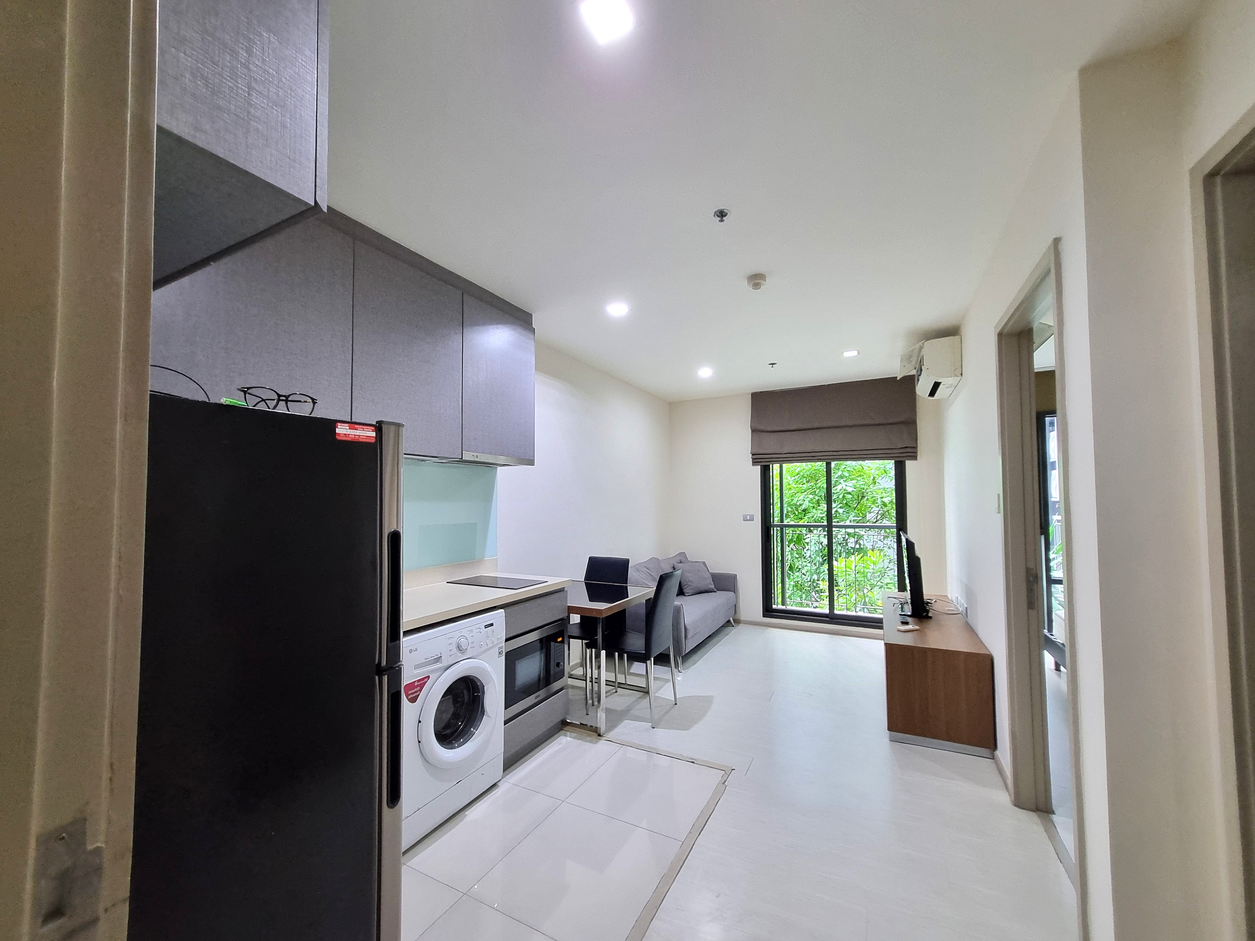 Pool view condo for sale Rhythm Sukhumvit 36-38: “The Perfect Balance“ of Urban Living &amp; Investment Live in Style | Invest for Profit | 1-Bedroom, 7th Flo