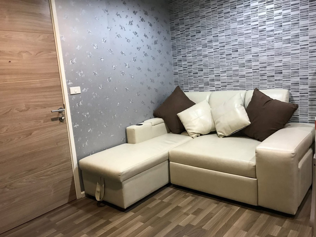 The room is in good condition, never rented out. Price negotiable. Living Nest Ramkhamhaeng. If interested, contact Line: 0889656914. Hurry and say hello. The room is in good condition, never rented out. Price negotiable. Living Nest Ramkhamhaeng. If interested, contact Line: 0889656914. Hurry and say hello.