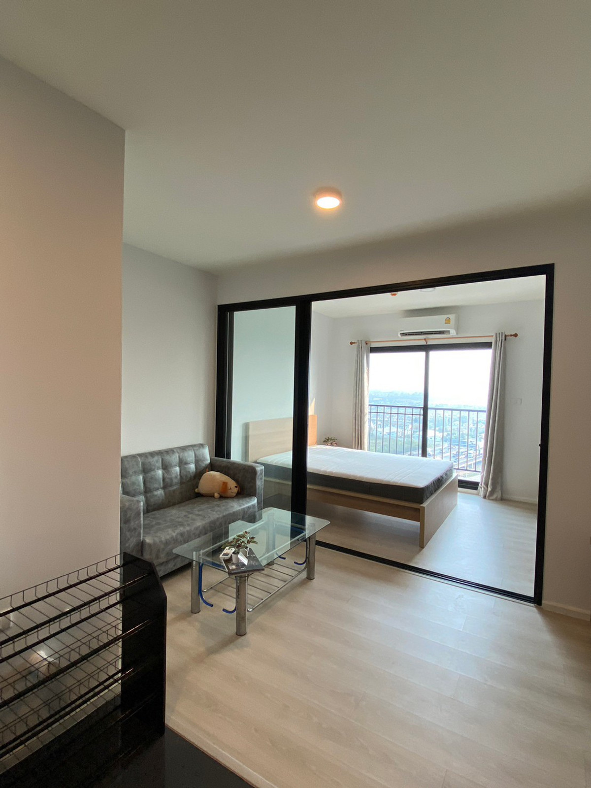 Rent A Space Mega Bangna 1 Studio 28 sqm. Rent A Space Mega Bangna 1 Studio 28 sqm.