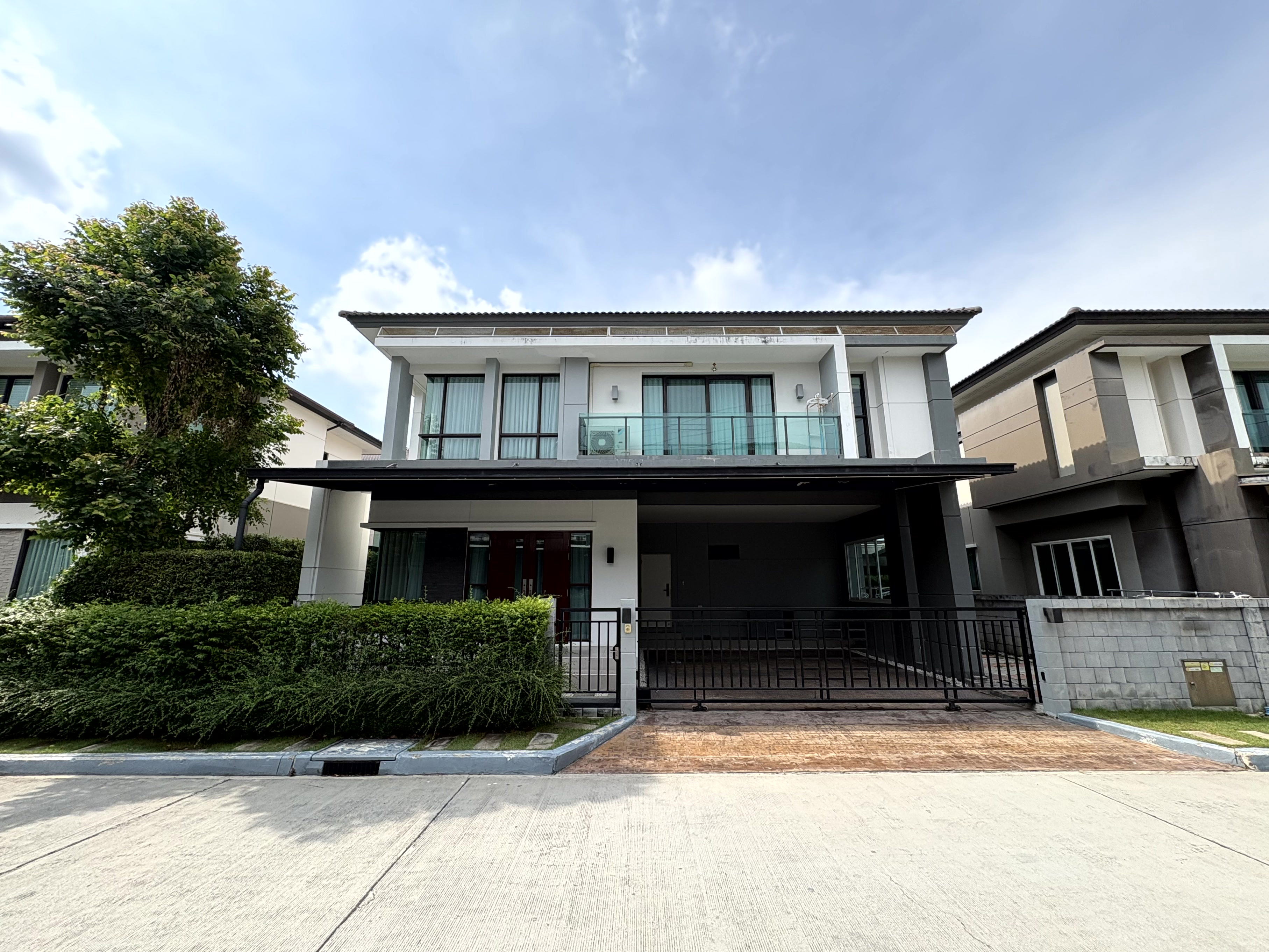 บ้านเดี่ยวให้เช่า ราคาสุดพิเศษ The City บางนา กม.7 อยู่ในซอยราชวินิตบางแก้ว บ้านเดี่ยวให้เช่า ราคาสุดพิเศษ The City บางนา กม.7 อยู่ในซอยราชวินิตบางแก้ว