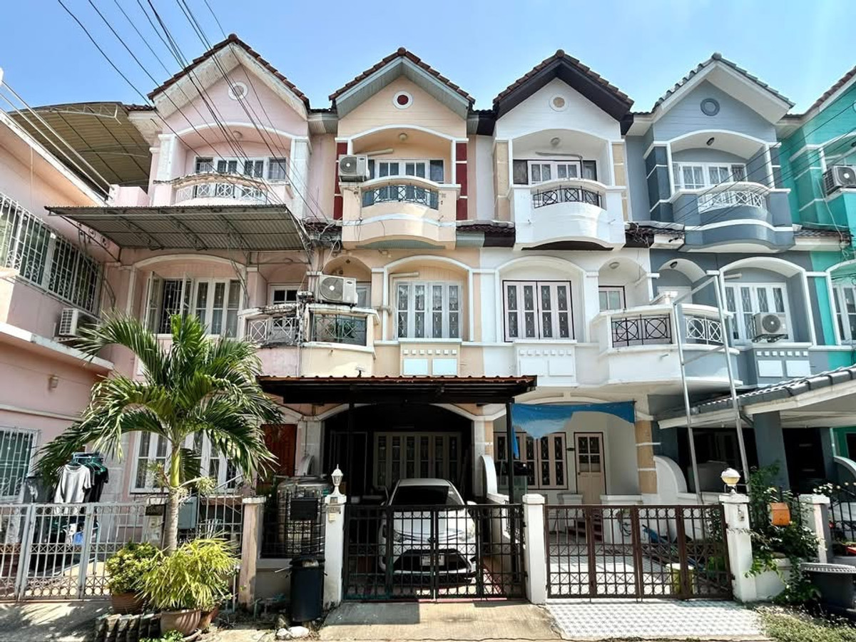 ขายทาวน์โฮม 3 ชั้น | บ้านรรินธร บางกรวย-พระราม 5 ใกล้โลตัส นครอินทร์ ขายทาวน์โฮม 3 ชั้น | บ้านรรินธร บางกรวย-พระราม 5 ใกล้โลตัส นครอินทร์