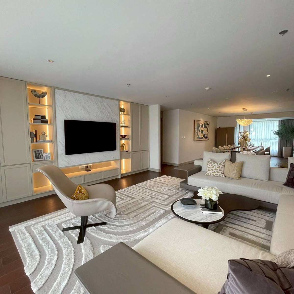 Ultra-Private Luxury Living in the Heart of Sukhumvit 39 Ultra-Private Luxury Living in the Heart of Sukhumvit 39