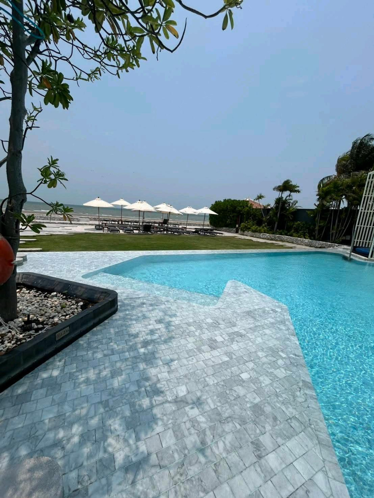 Veranda Residents Pattaya Na-Jomtien for SALE 4.29MB/ RENT 20,000/Month Veranda Residents Pattaya Na-Jomtien for SALE 4.29MB/ RENT 20,000/Month