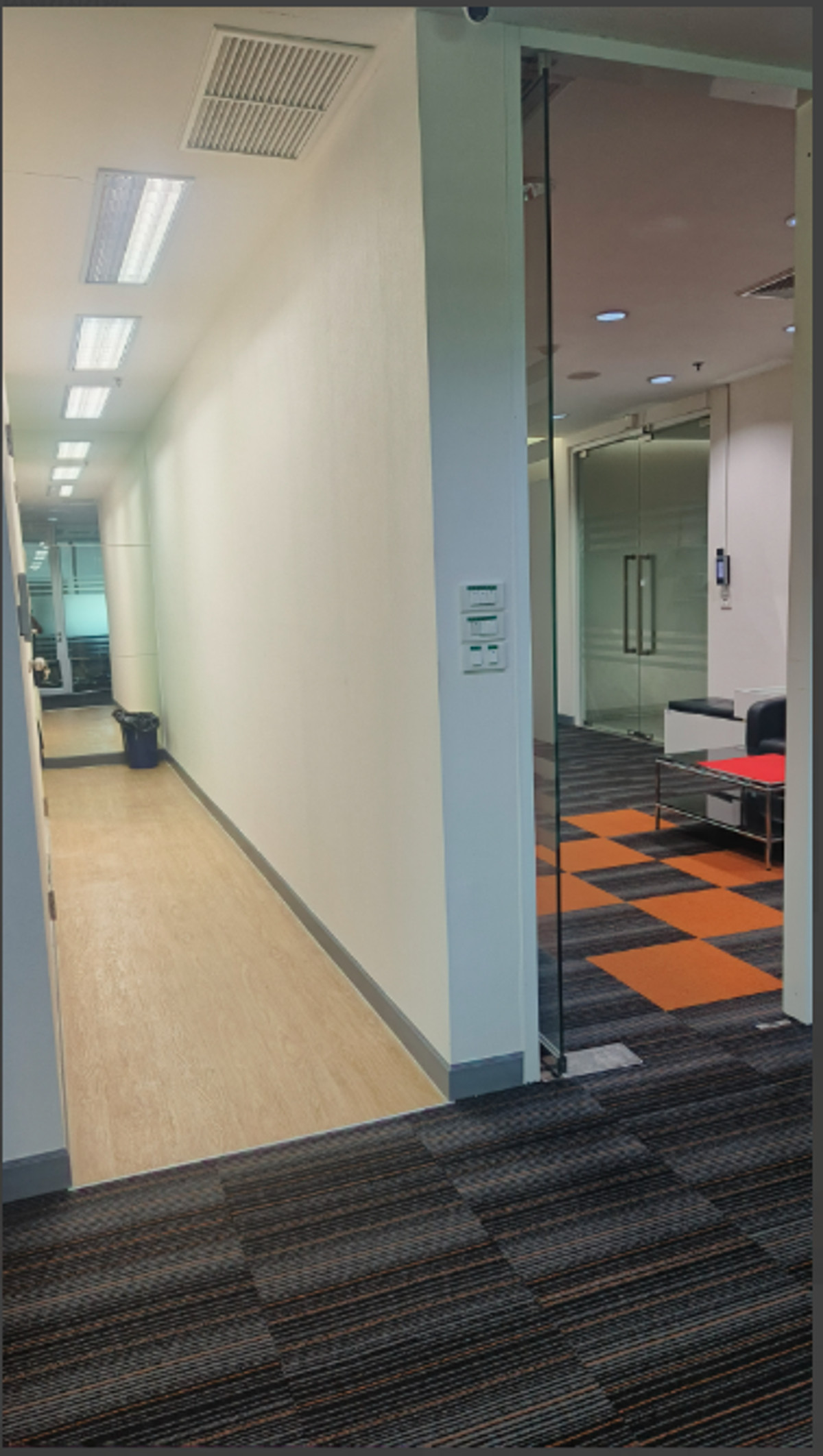 Office for selling and rental at the Central City Tower.  Prime location.  Near hospital.  Near school – รูปที่ 2