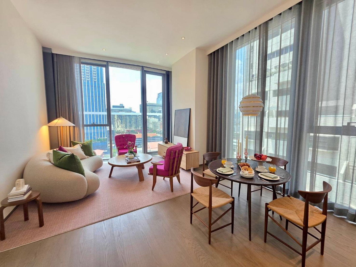 Scope Langsuan: 1bed 1bath + powder room 84.8 sqm. 45,500,000 Brand new Fully Furnished Am: 06561999198 Scope Langsuan: 1bed 1bath + powder room 84.8 sqm. 45,500,000 Brand new Fully Furnished Am: 06561999198