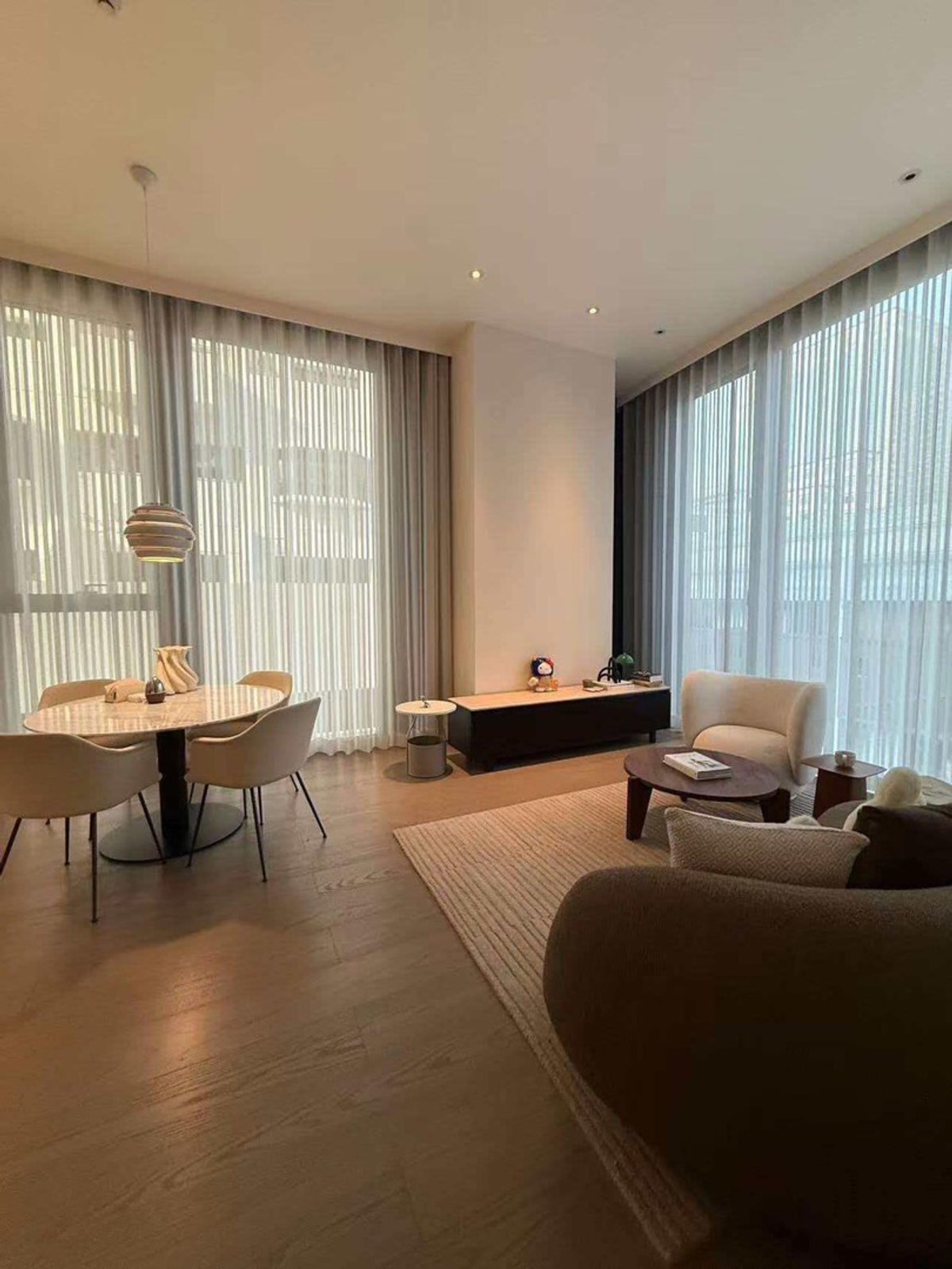 ✨ SCOPE Langsuan | Luxury Unit for Rent ✨ 1Bed2Bath 85sqm special price 130k Call 0635925888 ✨ SCOPE Langsuan | Luxury Unit for Rent ✨ 1Bed2Bath 85sqm special price 130k Call 0635925888
