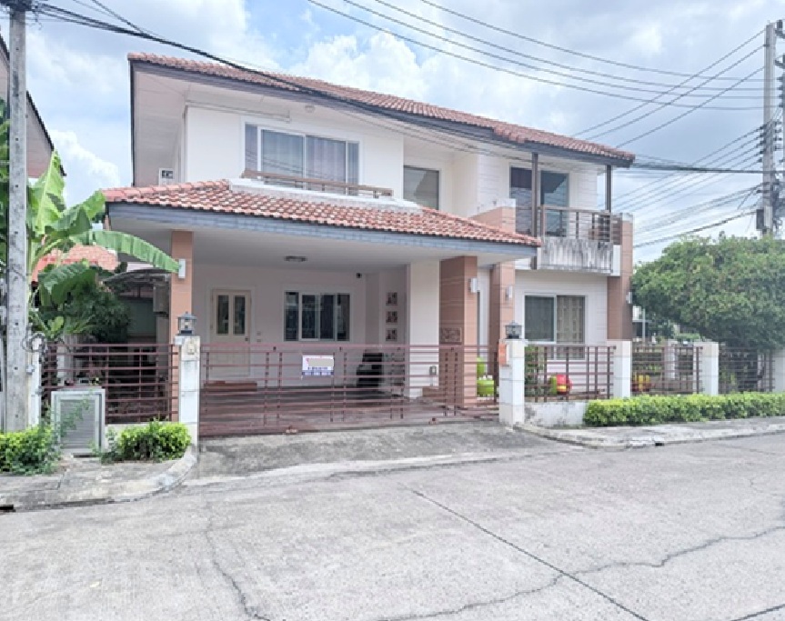 For Sale ขาย บ้านเดี่ยว 2 ชั้น หมู่บ้าน การ์เด้นท์วิลล่า เดอะวอลเตอร์ ฟร้อนท์ ปทุมธานี / ถนนชลมาร์คพิจารณ์ / รังสิต นครนายก คลอง 3 / พื้นที่ดิน 60 ตารางวา / พื้นที่ใช้สอย 170 ตารางเมตร / บ้านหลังมุม / บ้านสวยมาก / ตกแต่งพร้อม / เฟอร์นิเจอร์ built-In / แอร – รูปที่ 4
