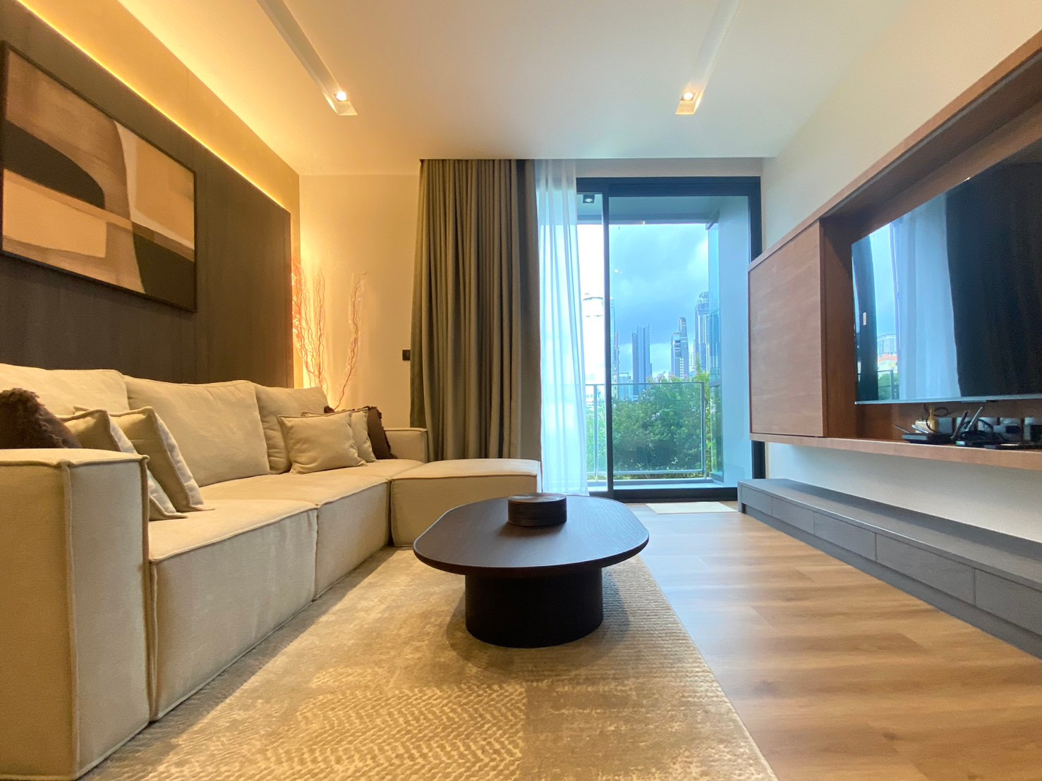 ขายห้อง Modern Luxury แบบ Fully Furnished ขนาด 79.62 ตรม. 2 ห้องนอน, โครงการ The Room Sukhumvit 38 ใกล้ BTS, ห้องสวยตำแหน่งดีมาก ราคาคุ้มค่ากว่าโครงการ ขายห้อง Modern Luxury แบบ Fully Furnished ขนาด 79.62 ตรม. 2 ห้องนอน, โครงการ The Room Sukhumvit 38 ใกล้ BTS, ห้องสวยตำแหน่งดีมาก ราคาคุ้มค่ากว่าโครงการ