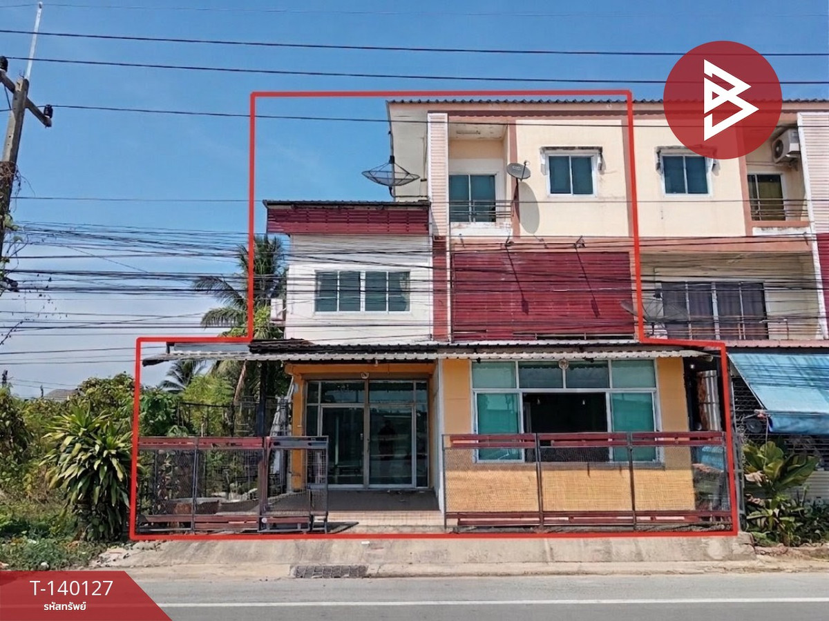 3-story commercial building for sale, Charoensuk Village, Ku Bua Subdistrict, Mueang Ratchaburi, good location. 3-story commercial building for sale, Charoensuk Village, Ku Bua Subdistrict, Mueang Ratchaburi, good location.
