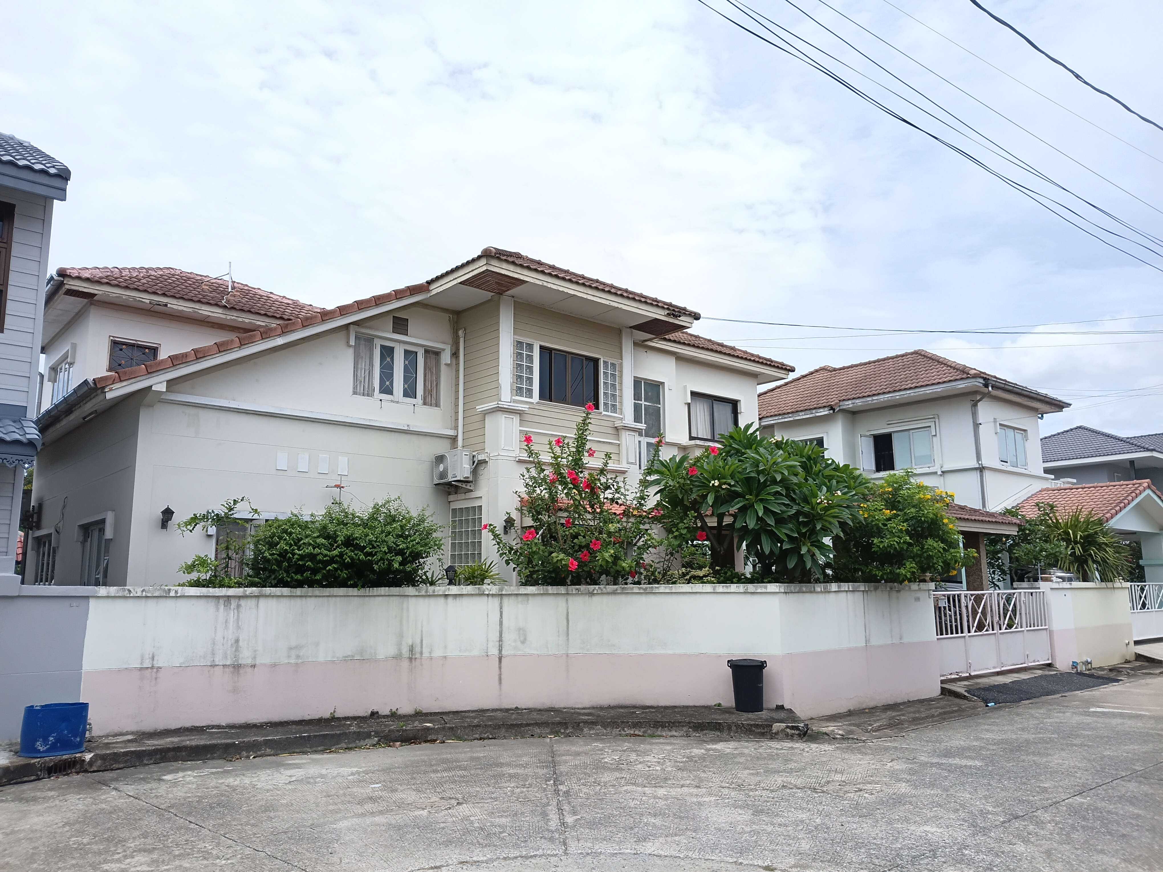 🏡 บ้านเดี่ยวหลังมุม พื้นที่ใหญ่พิเศษ 6 ห้องนอน | บางใหญ่ ใกล้สถานีสิ้นสุดรถไฟฟ้าสีม่วง 🏡 บ้านเดี่ยวหลังมุม พื้นที่ใหญ่พิเศษ 6 ห้องนอน | บางใหญ่ ใกล้สถานีสิ้นสุดรถไฟฟ้าสีม่วง