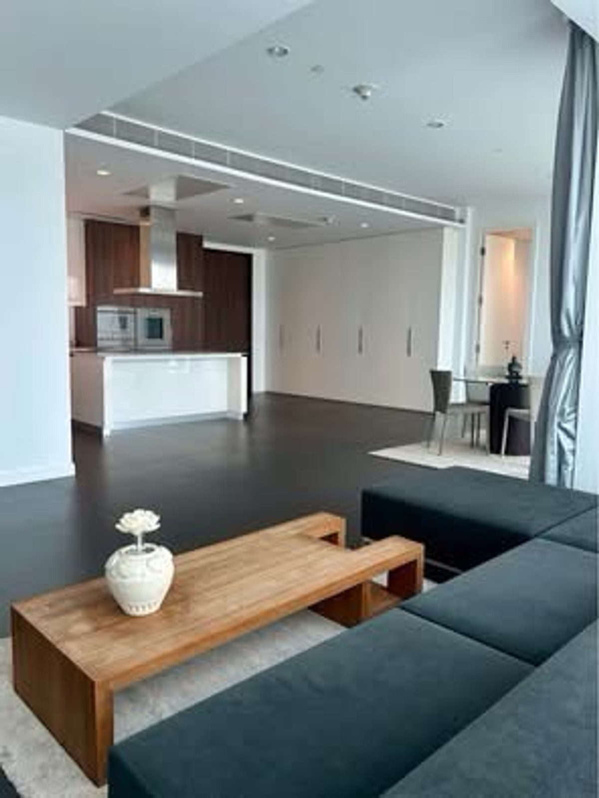 LUXULY 2 BEDROOM UNIT AT RAJDAMRI FOR SALE – รูปที่ 2