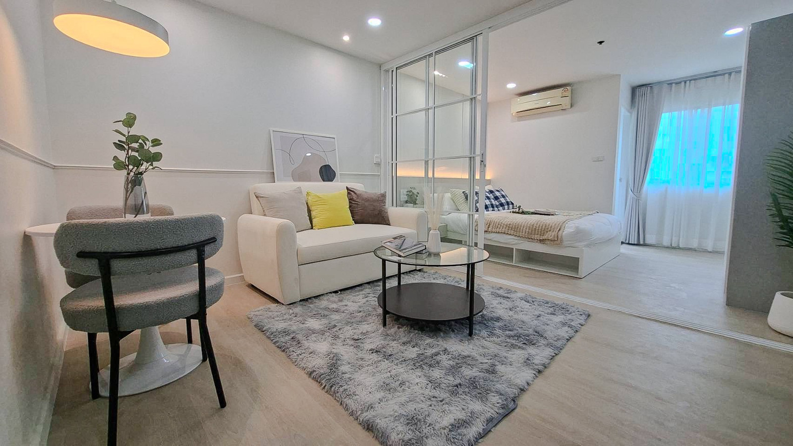 ขาย !! คอนโด Regent Home 1 พหลโยธิน 67 (Regent Home 1) ตั้งอยู่บนทำเลฮอต พหลโยธิน 67 โอบล้อมด้วยความสะดวกสบาย ขาย !! คอนโด Regent Home 1 พหลโยธิน 67 (Regent Home 1) ตั้งอยู่บนทำเลฮอต พหลโยธิน 67 โอบล้อมด้วยความสะดวกสบาย
