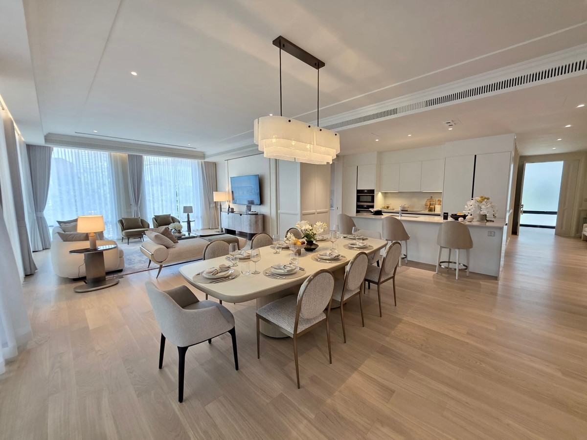 Intercontinental Residences Bangkok Asoke: 453sqm. 4bed 4.5bath 219,000,000 bht. with maidroom, yard and storage Am: 0656199198