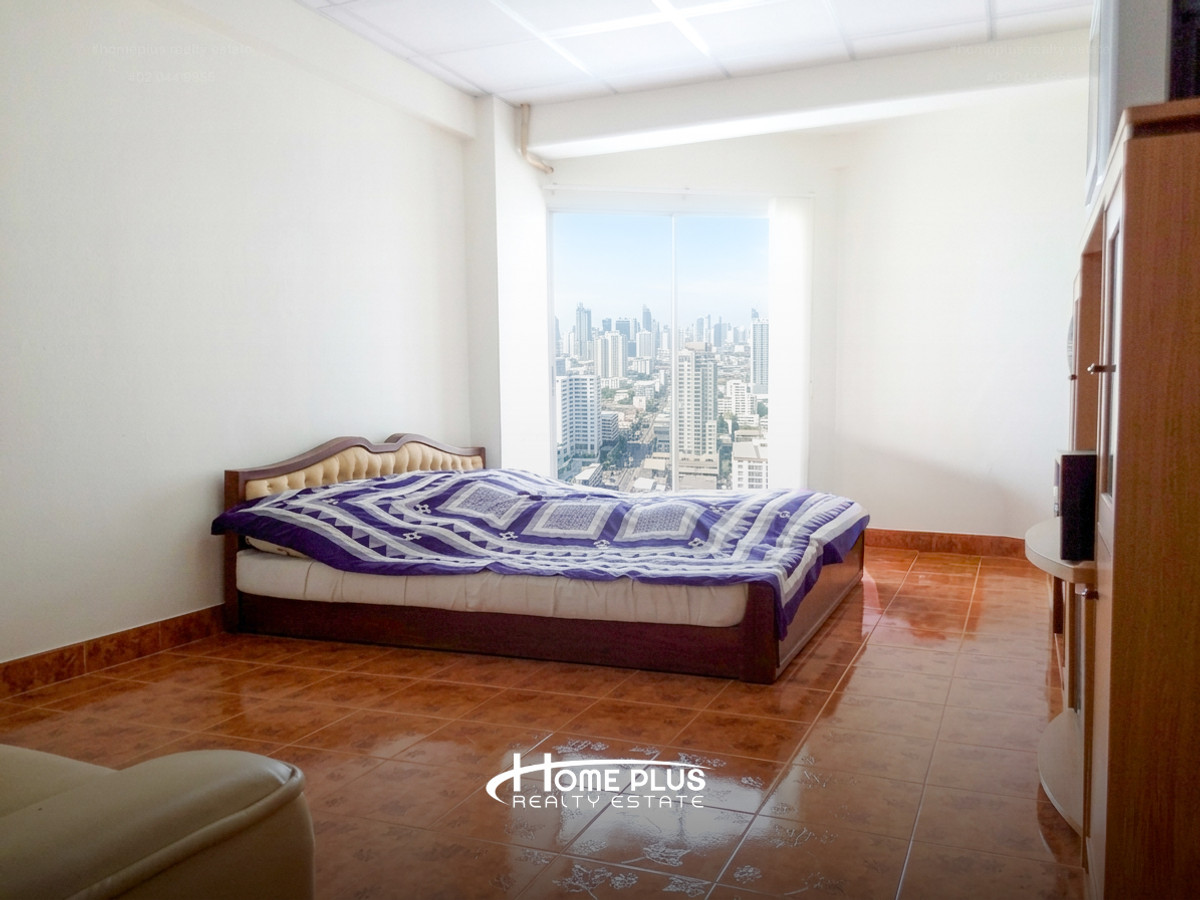 Rimhaad Jomtien Condominium near Jomtien Beach, Pattaya, Chonburi.