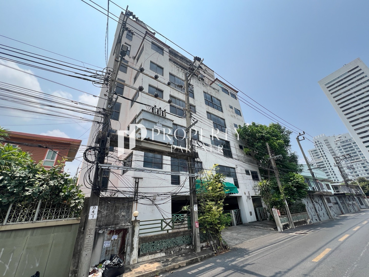 อพาร์ตเม้นท์ 8 ชั้น ทำเลเอกมัย ซอย 10 ใจกลางเอกมัย – รูปที่ 2