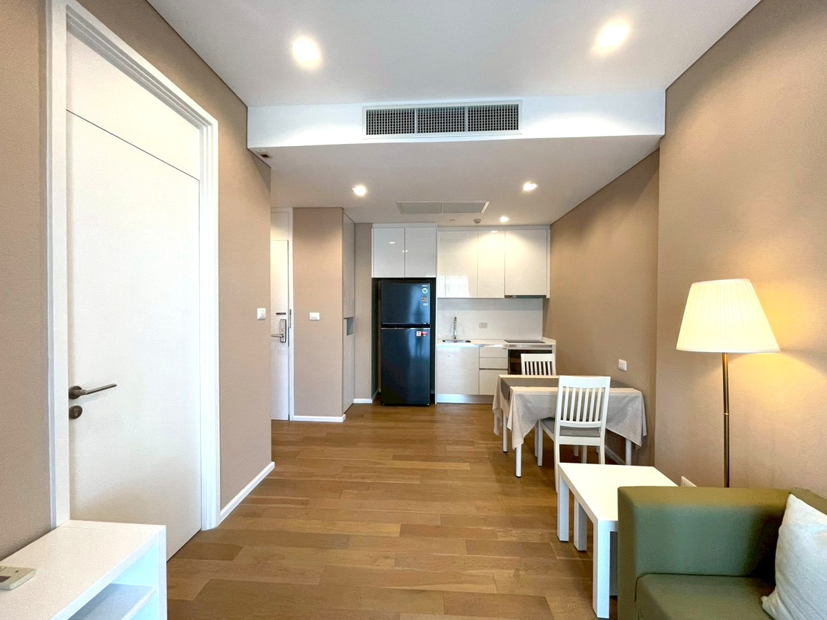 1 Bedroom Condo for Sale at The Saint Residences, High Floor, Near BTS Ha Yaek Lat Phrao