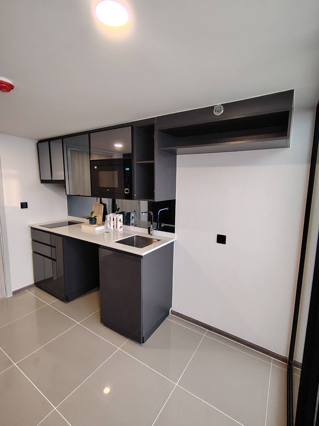 3 Bed ตกแต่งพร้อมเข้าอยู่ ชั้นสูง วิว จุฬา ไม่บล็อควิว – รูปที่ 2