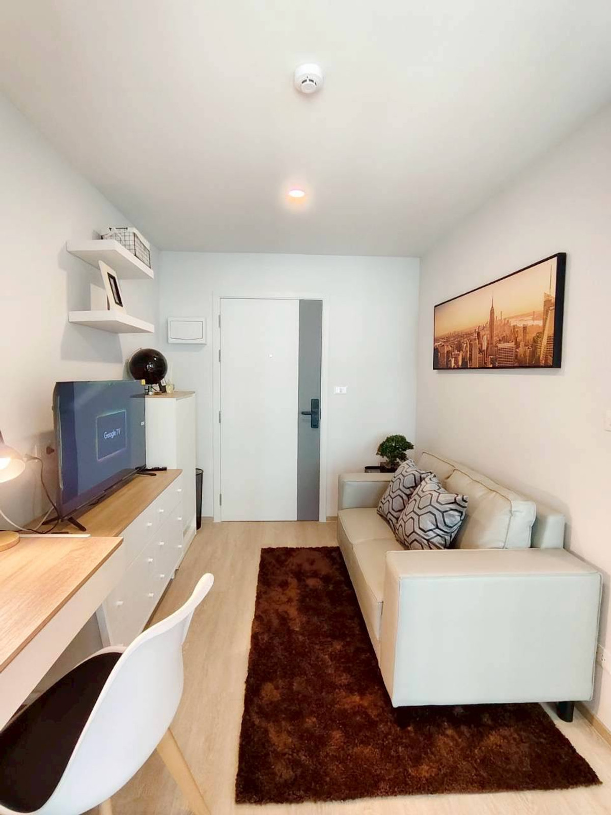 Condo for sale, EARN by L.P.N., near Amata Nakorn Industrial Estate, fully furnished, ready to move in, only 3 km. to Robinson Chonburi, size 24.74 sq m., beautiful room, good location, convenient travel, Bangkok-Chonburi motorway, Sripatum University, Ch Condo for sale, EARN by L.P.N., near Amata Nakorn Industrial Estate, fully furnished, ready to move in, only 3 km. to Robinson Chonburi, size 24.74 sq m., beautiful room, good location, convenient travel, Bangkok-Chonburi motorway, Sripatum University, Ch