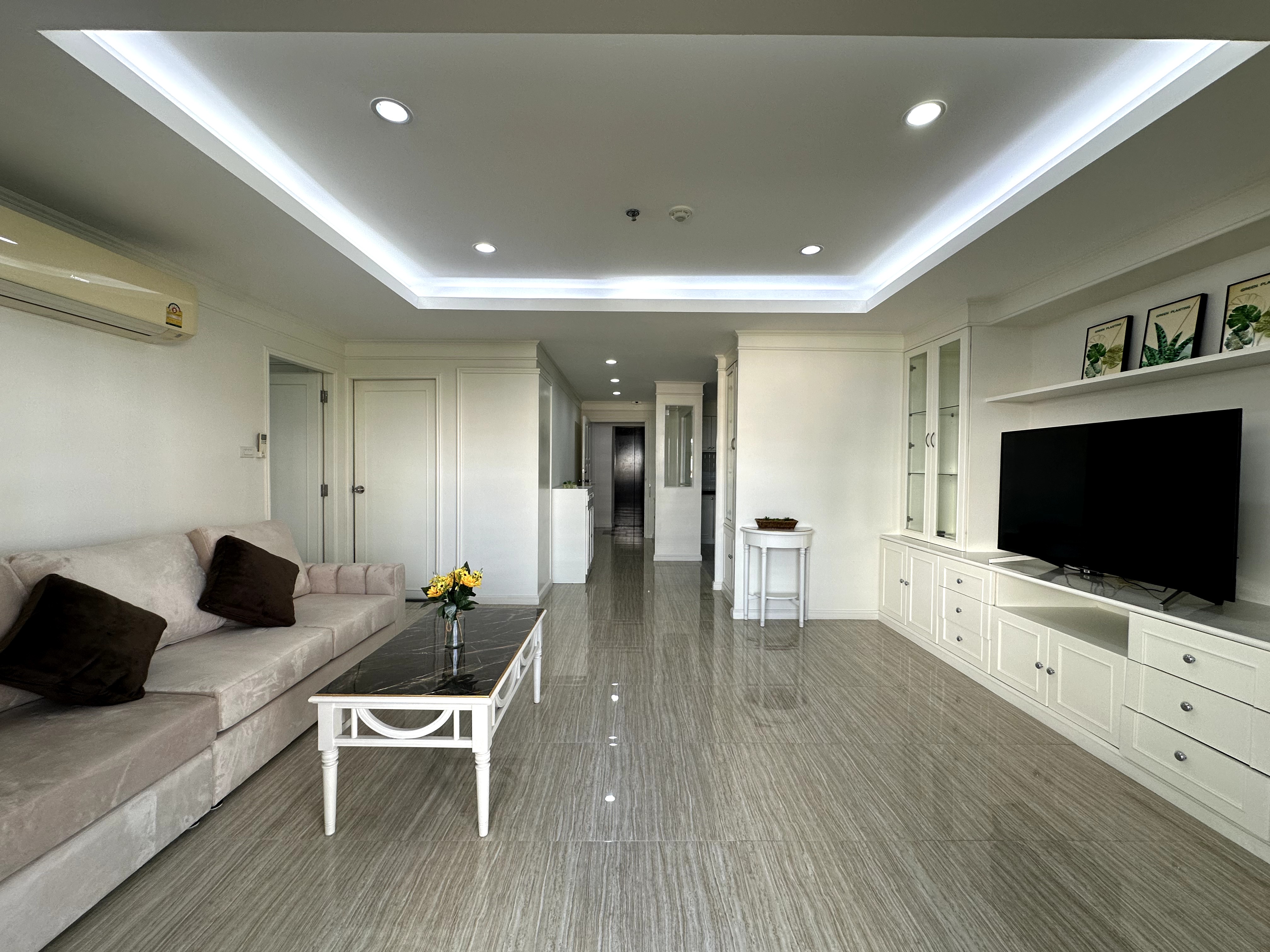 ให้เช่าคอนโด M Towers (เอ็ม ทาวเวอร์ส) สเปซใหญ่พิเศษ 120 ตร.ม. 2 ห้องนอน ทำเลใจกลางเมือง ใกล้ BTS พร้อมพงษ์ ให้เช่าคอนโด M Towers (เอ็ม ทาวเวอร์ส) สเปซใหญ่พิเศษ 120 ตร.ม. 2 ห้องนอน ทำเลใจกลางเมือง ใกล้ BTS พร้อมพงษ์