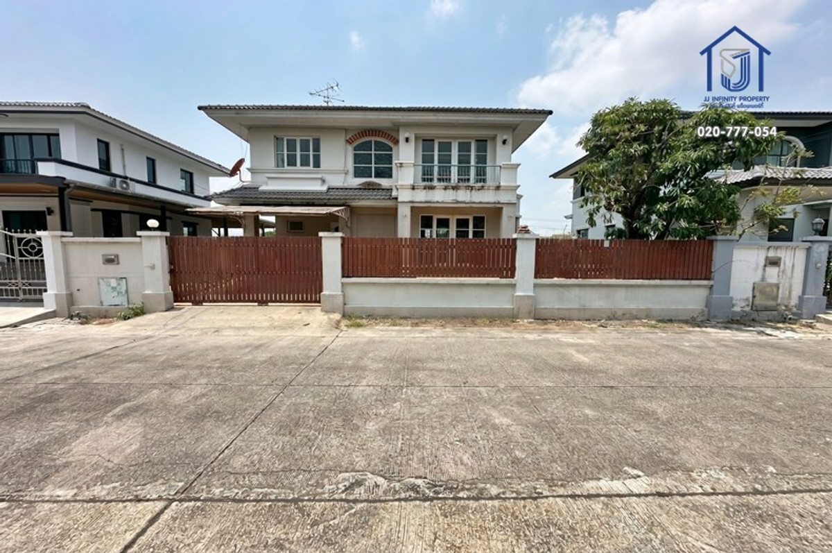 2-story detached house for sale, Chaiyaphruek Village 1, Soi Khum Klao 7, Suwinthawong Road. Near the motorway Bangkok-Chonburi
