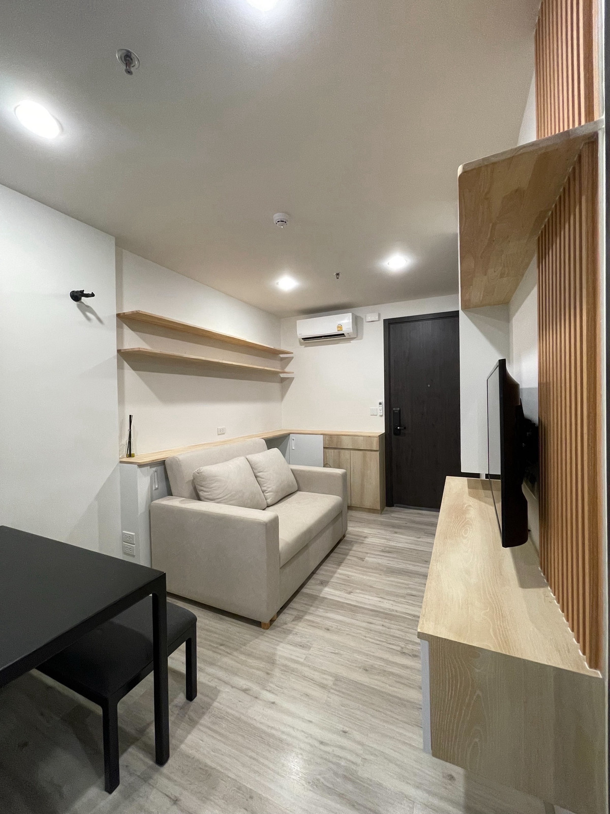 XT Huaikhwang / 1 Bedroom (SALE WITH TENANT), เอ็กซ์ที ห้วยขวาง / 1 ห้องนอน (ขายพร้อมผู้เช่า) JSMN093 XT Huaikhwang / 1 Bedroom (SALE WITH TENANT), เอ็กซ์ที ห้วยขวาง / 1 ห้องนอน (ขายพร้อมผู้เช่า) JSMN093