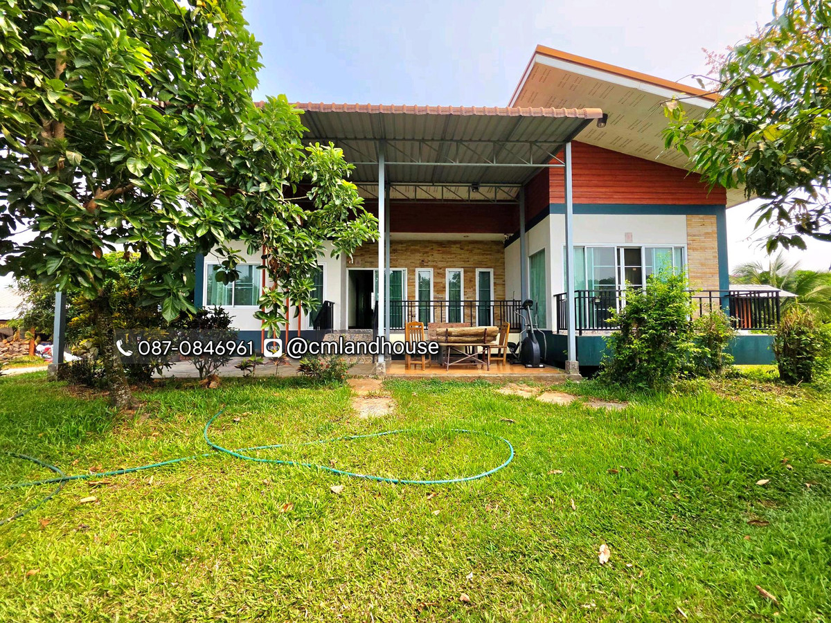 Baan Suan 293 sq m., Mae Faek Subdistrict, San Sai District, near Chedi Mae Krua Market. Near Chiang Mai-Phrao Road, only 300 m., there are buses passing by. Baan Suan 293 sq m., Mae Faek Subdistrict, San Sai District, near Chedi Mae Krua Market. Near Chiang Mai-Phrao Road, only 300 m., there are buses passing by.