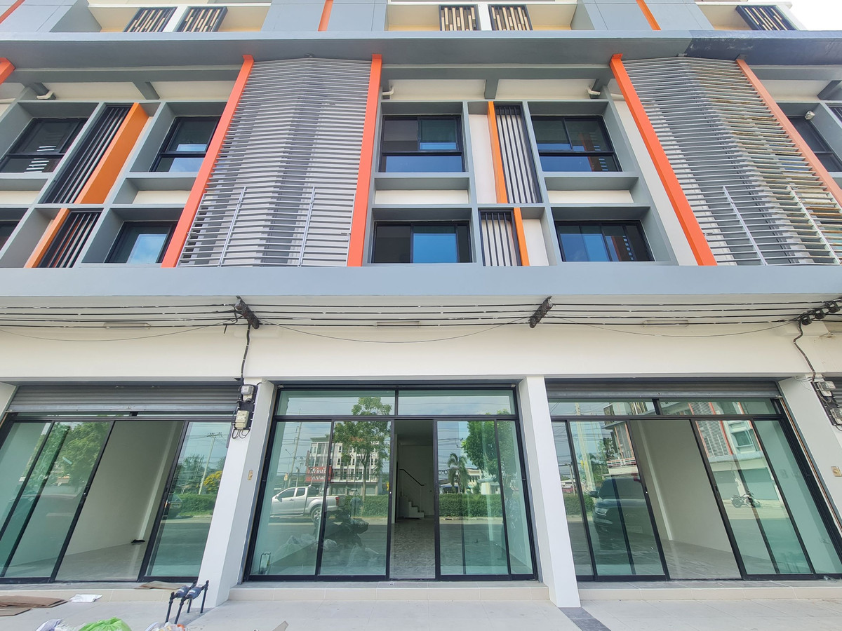 Announcement for sale: 4-storey commercial building C Space Sam Khok