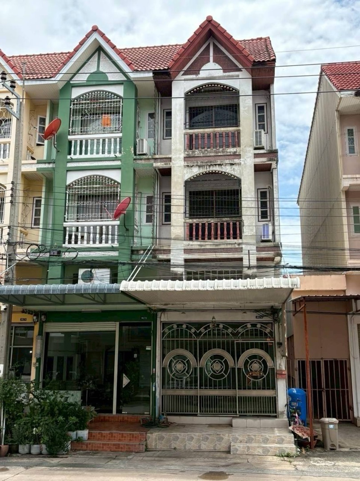 🔥Commercial building for sale 3 floors🔥3 bedrooms 3 bathrooms🔥17 sq m🔥3.19 million🔥Soi Rat Phatthana 14🔥 🔥Commercial building for sale 3 floors🔥3 bedrooms 3 bathrooms🔥17 sq m🔥3.19 million🔥Soi Rat Phatthana 14🔥