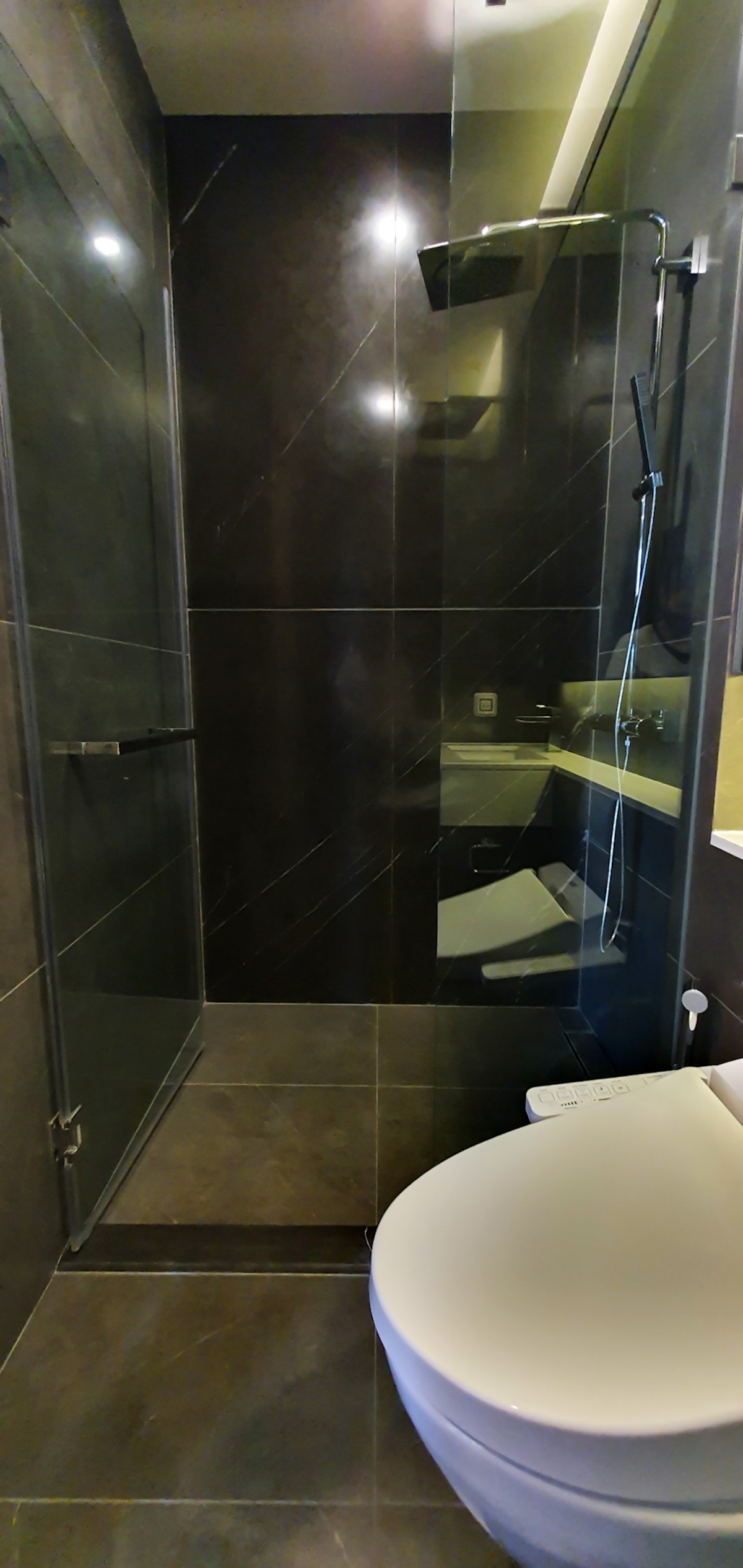 ให้เช่าคอนโดทำเลทอง The ESSE@Singha Asoke ห้อง STUDIO ติด MRT ASOKE & Airport Link – รูปที่ 3