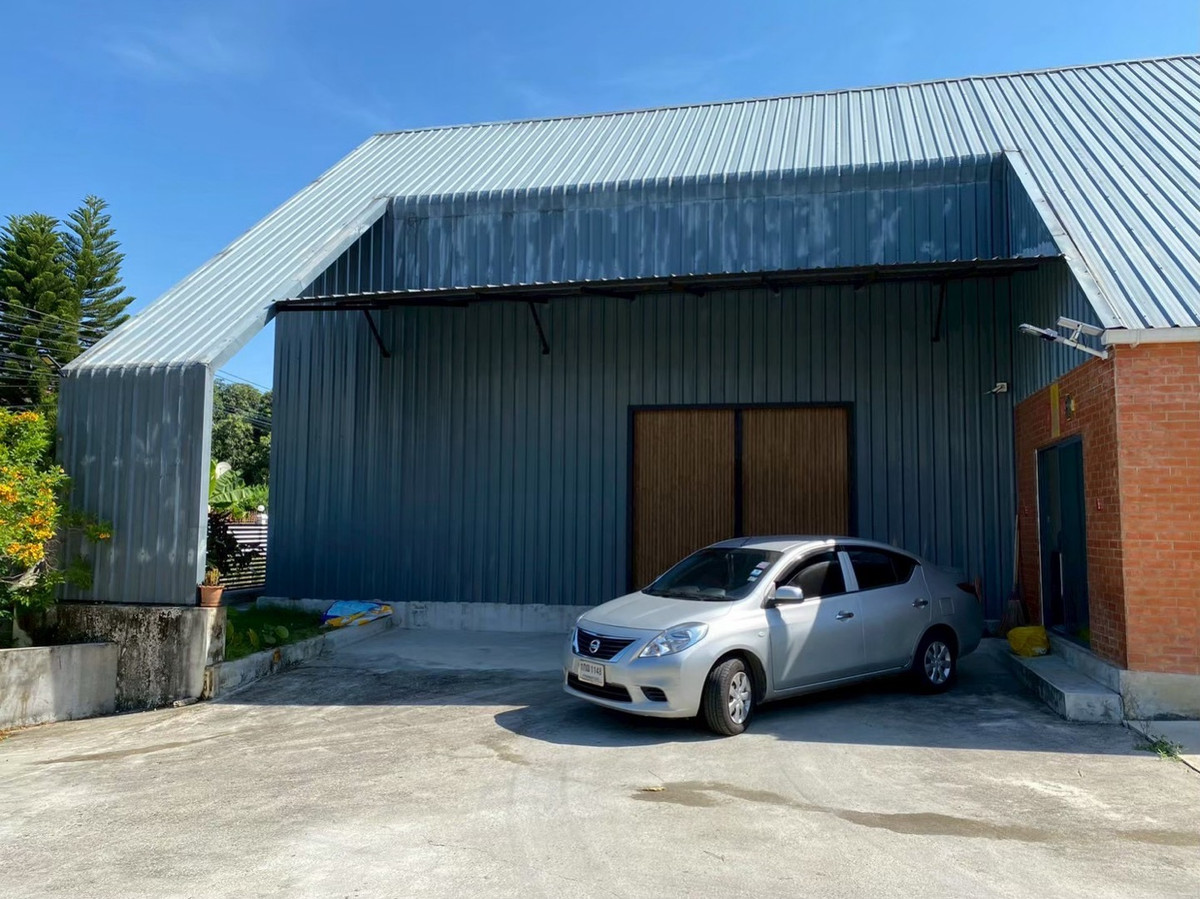 For rent‼️and selling warehouse with buildings 120 square meters, Sam Phran District, Nakhon Pathom Province, rent 40000/month. For rent‼️and selling warehouse with buildings 120 square meters, Sam Phran District, Nakhon Pathom Province, rent 40000/month.