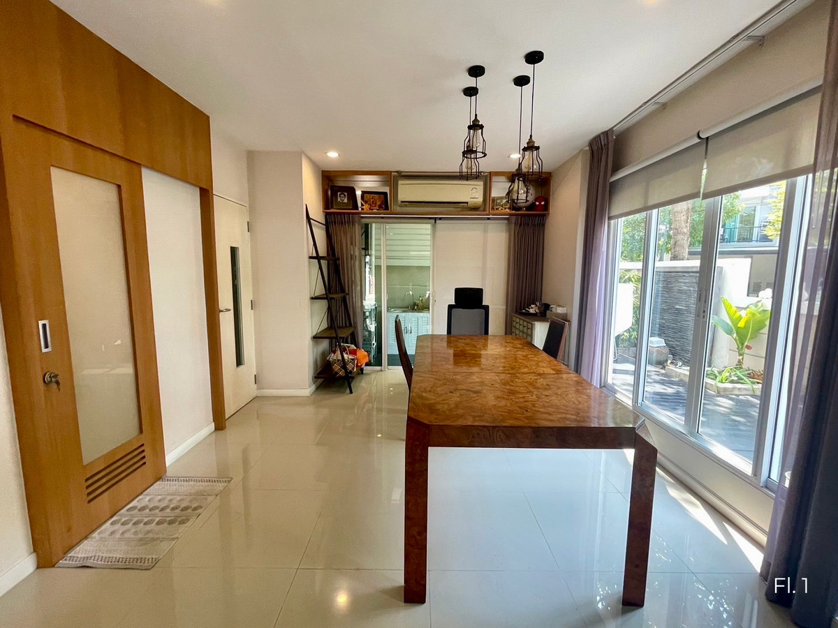 ขายด่วน !! ทาวน์โฮม 3 ชั้น น้ำไม่ท่วม  หลังมุม / สวนด้านข้าง  ลุมพินีทาวน์เพลส สุขุมวิท 62 บางจาก  – รูปที่ 3