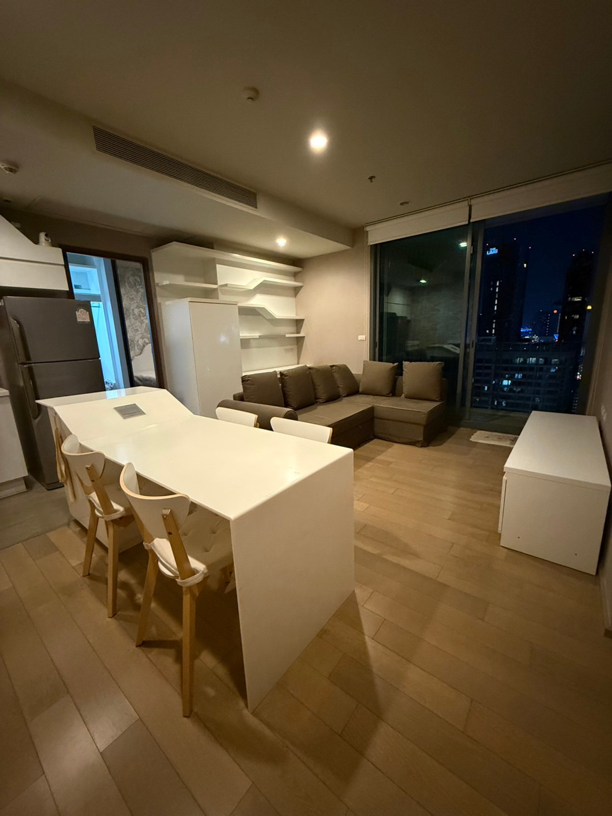 Special opportunity! Pyne By Sansiri condominium in the city center, convenient for all travel, Redy for rent 30k/month (Negotiable)