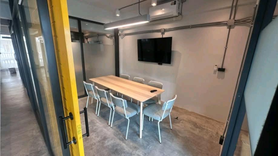 ให้เช่า พื้นที่สำหรับออฟฟิศ M Floor และ 3rd Floor พร้อมเข้าใช้งานทันที
ทำเลใจกลางเมืองใกล้ Central World, ใกล้อนุสาวรีย์ชัยสมรภูมิ และ ใกล้ MRT พระราม 9


ที่ตั้ง : Fat Mango Studios


M Floor
พื้นที่ใช้สรอย 50 ตร.ม. Private office
มีเฟอร์นิเจอร์พร้อมใช้ง – รูปที่ 2