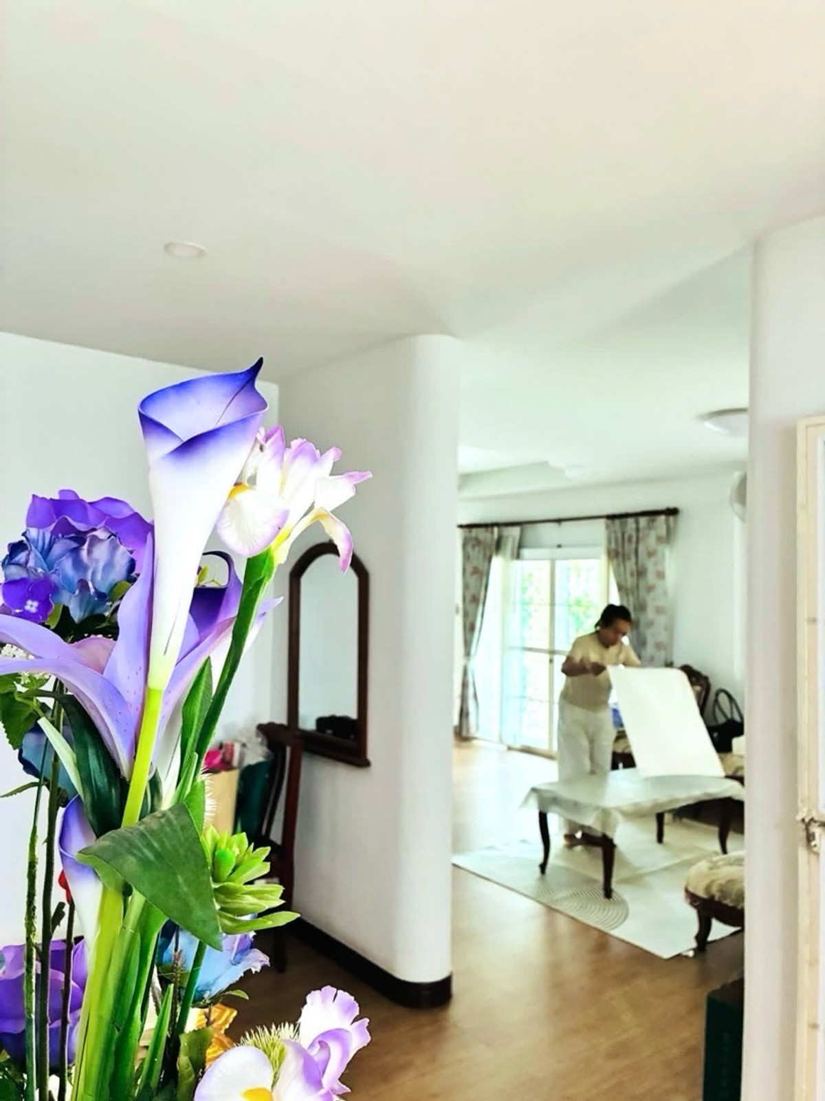 บ้านเดี่ยว พท.108 ตร.วา ตกแต่งครบ (Fully Furnished) ระบบ คีย์การ์ด (Key Card Access) พื้นที่ส่วนกลางเป็นทะเลสาบ-เดินเล่น ออกกำลังกายได้ทุกวัน มีพื้นที่ปลูกผักสวนครัวรอบบ้าน – รูปที่ 4