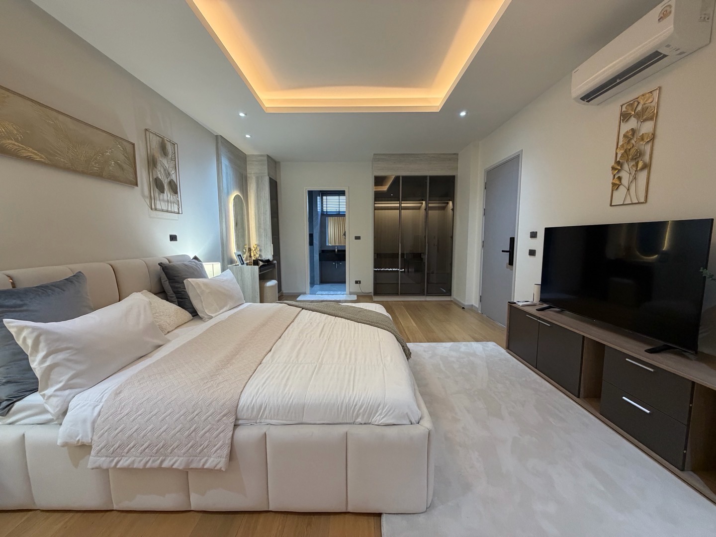 Special price‼️3-story detached house, ready to move in | near Mrt Ladprao 800 meters | House Feel Ladprao 101 | Feel Ladprao 101 If interested in making an appointment to view, call 0642369536