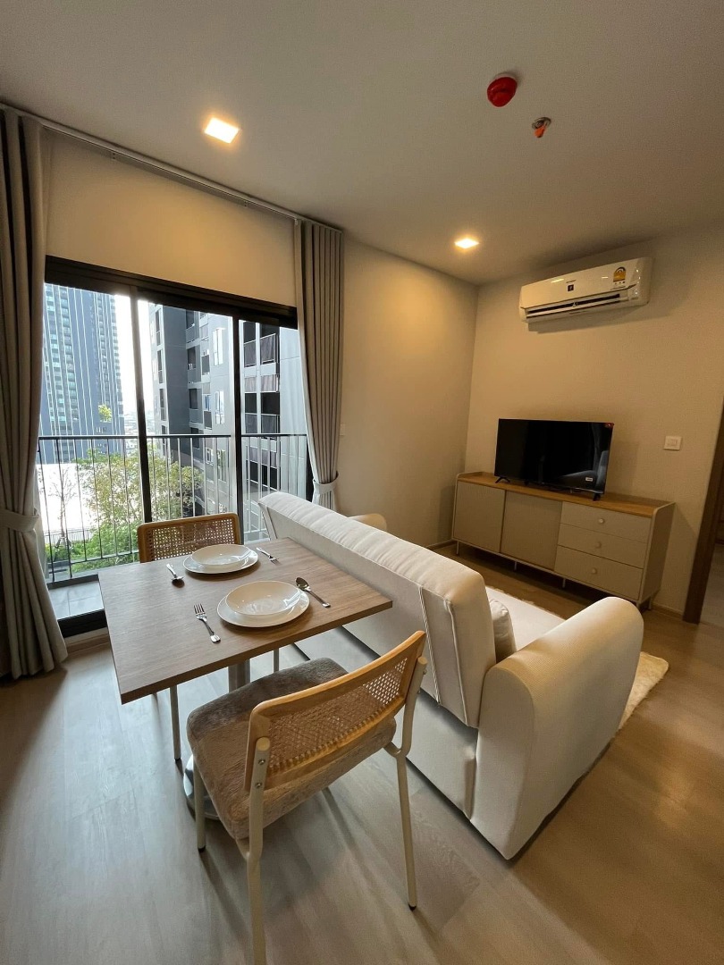 🔥For Rent Now🔥 Life Phahol - Ladprao, beautiful room, garden + city view, 11th floor, opposite Central Ladprao, next to BTS Ha Yaek Ladprao station, fully furnished, ready to move in.