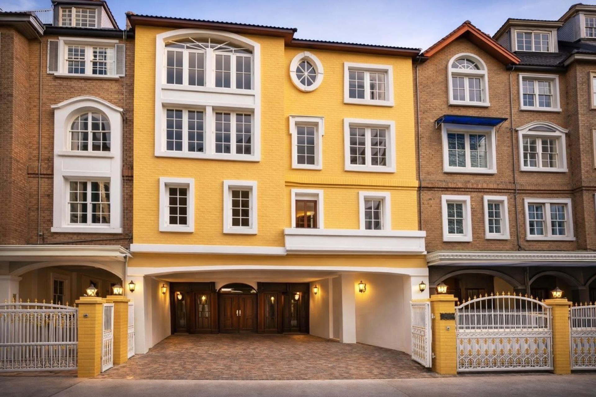ให้เช่าบ้านทาวน์โฮม ทำเลเย็นอากาศ พระราม3 กทม.4ชั้น 41 ตรว. 450ตรม. 4นอน 5น้ำ สภาพดี เพิ่งrenovate