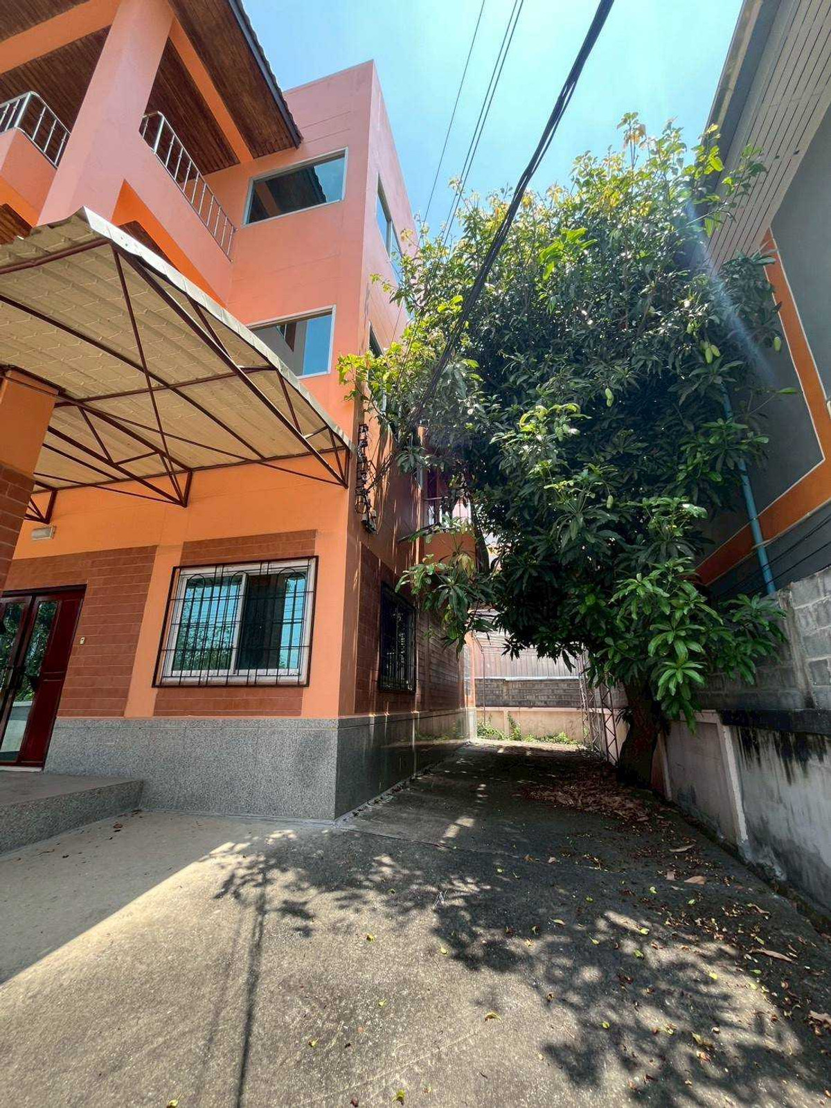 Townhome for Sale: Phoenix Park (Soi Iyara 28) 345 sq.m. Near Talaad Thai – รูปที่ 3