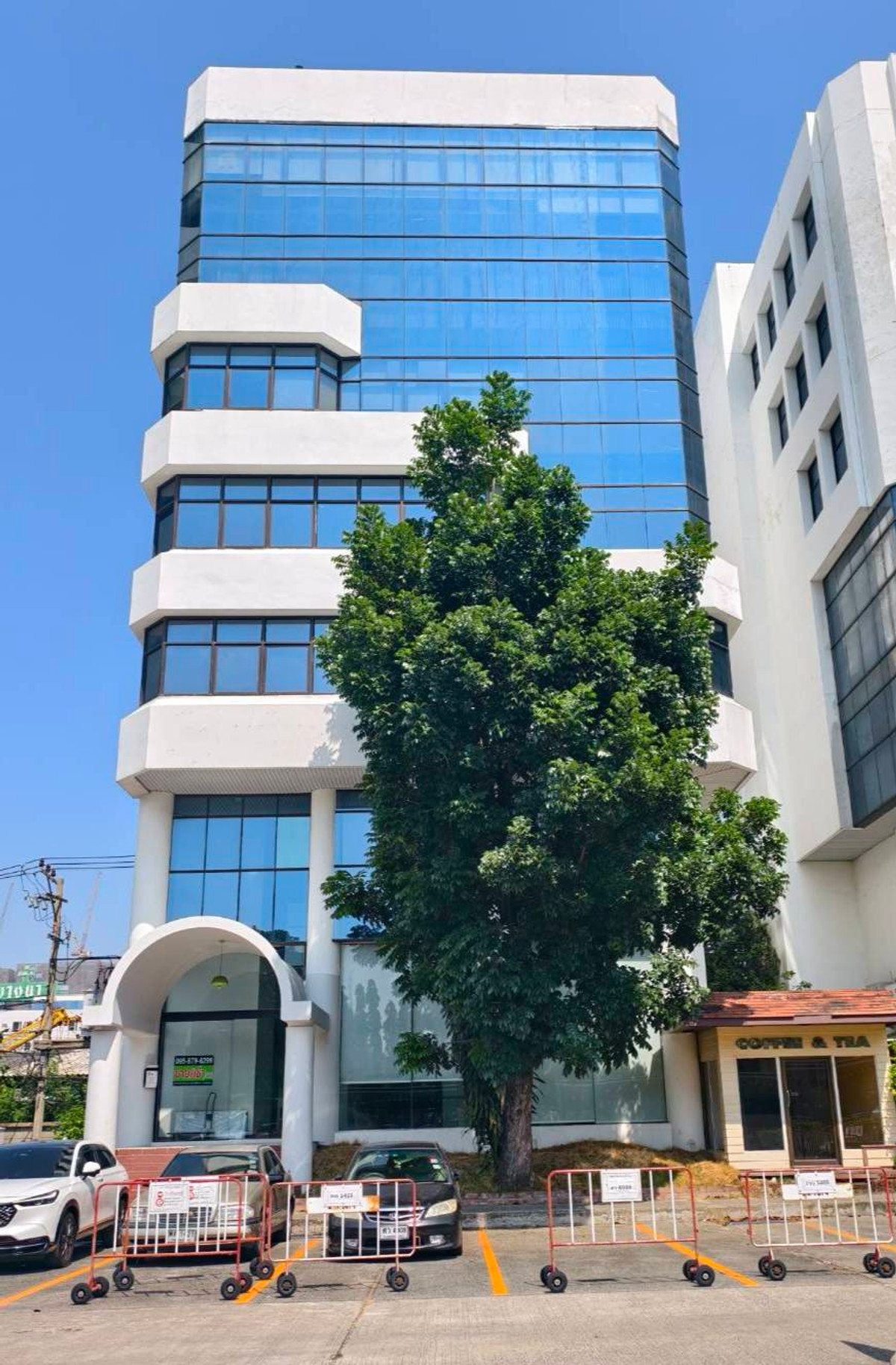 🏢 [ขาย/ให้เช่า] โอกาสทอง! อาคารสำนักงาน 7 ชั้น ทำเลทองหน้าโครงการ ซอยบางนา-ตราด 34