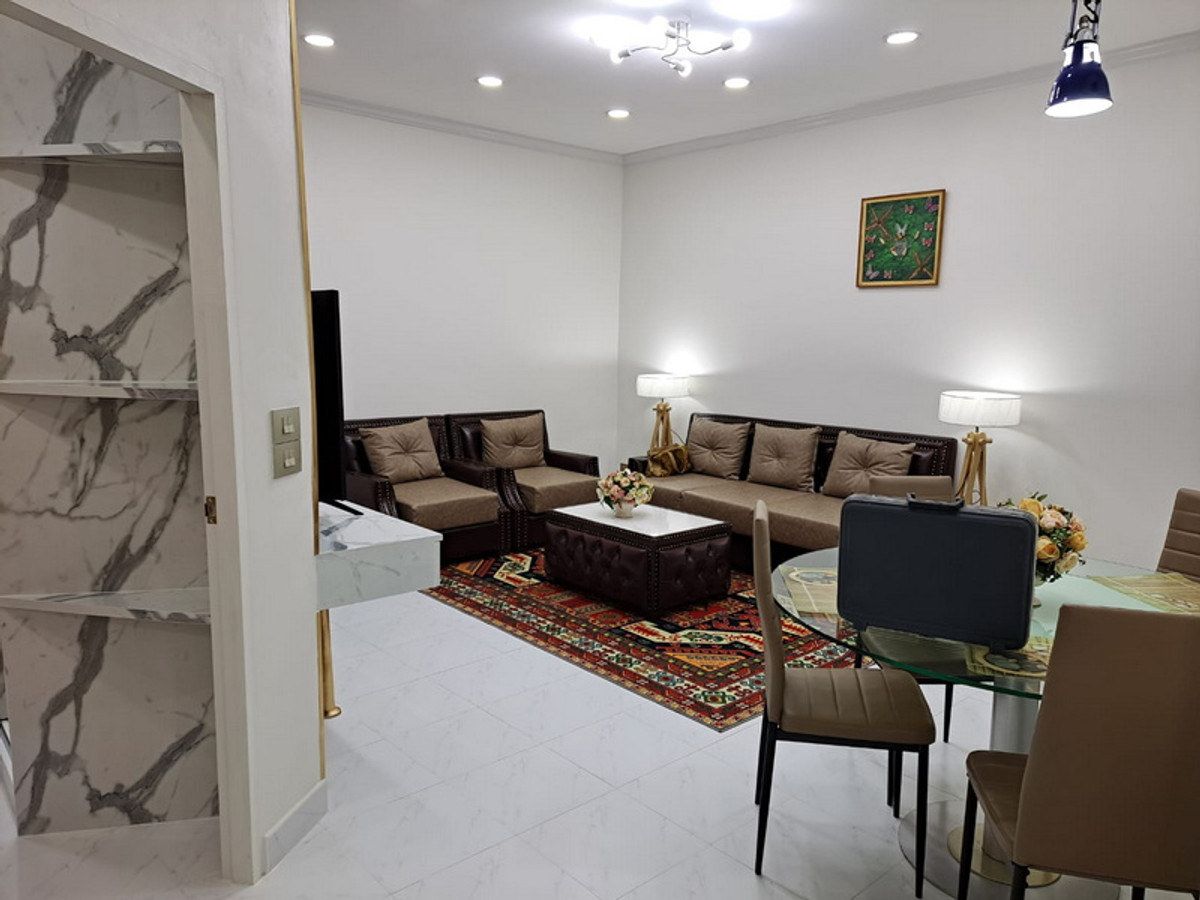For Rent Condo 2 bedrooms, 100 square meters, Phromphong Area.