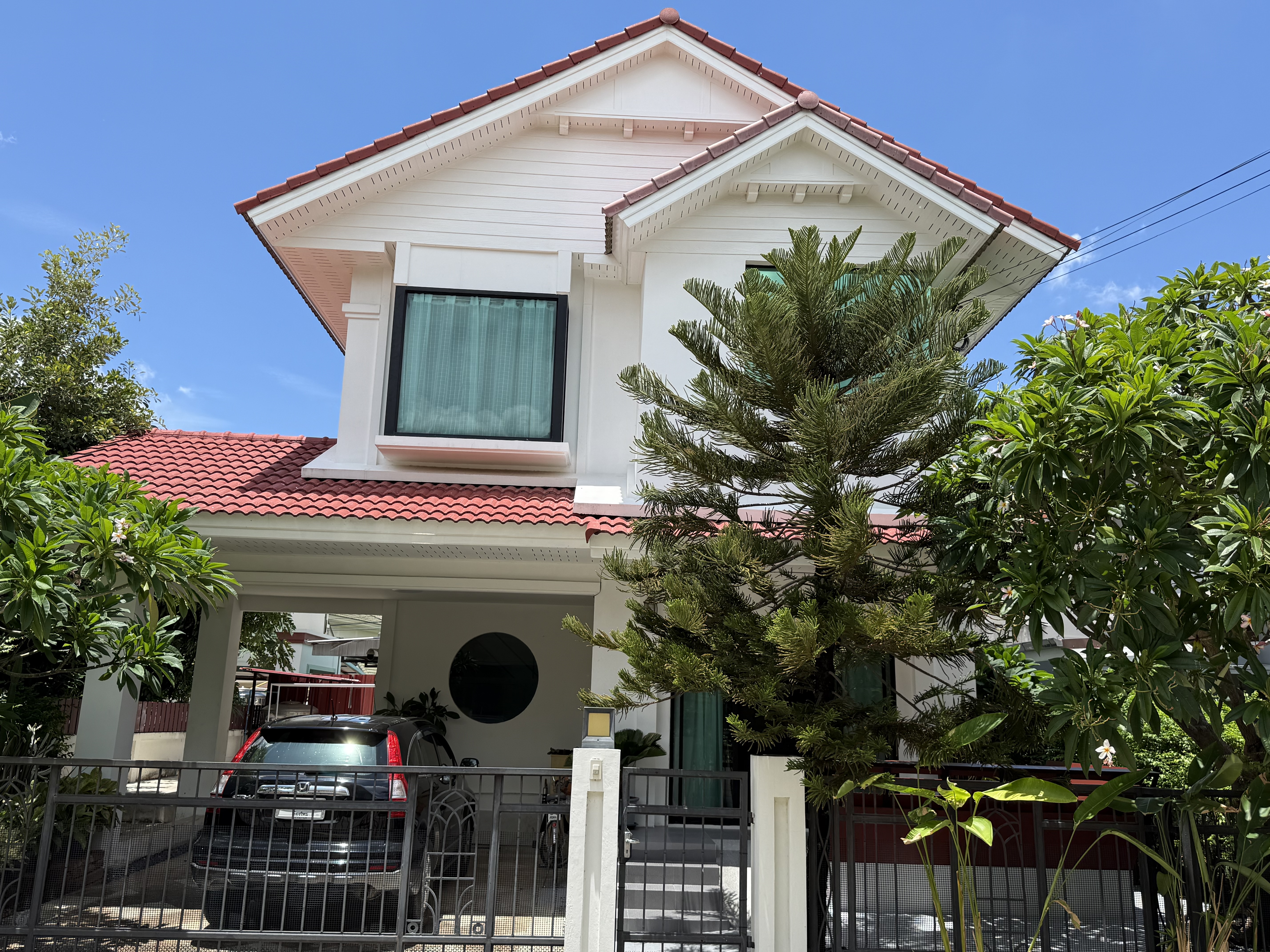 House for rent super convenient location House for rent super convenient location