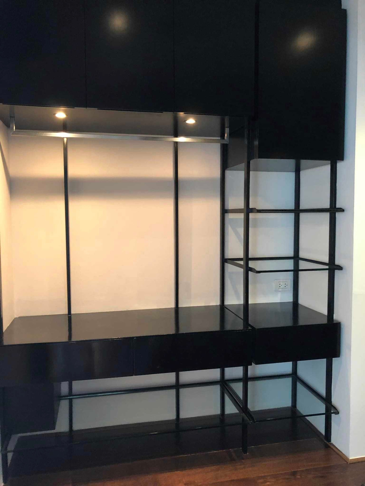 For Rent Condo Noble Ambience Sarasin Fully furnished (S05-3092) For Rent Condo Noble Ambience Sarasin Fully furnished (S05-3092)
