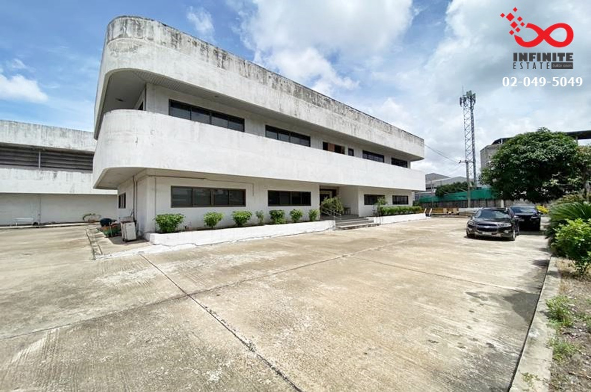 Factory for sale, Suksawat Road, Samut Prakan, area 17 rai, usable area over 10,000 square meters, Soi Suksawat 92, with building 4. Factory for sale, Suksawat Road, Samut Prakan, area 17 rai, usable area over 10,000 square meters, Soi Suksawat 92, with building 4.