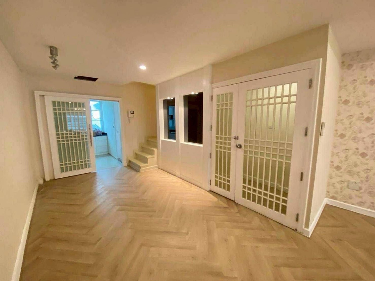 ให้เช่า Townhome 5 ชั้น ใจกลางสยาม ทำ Air bnb จดบริษัทได้ พักได้🎄🗽🗽 位于暹罗中心地带的五层联排别墅出租。适合Airbnb出租、公司注册及自住。 – รูปที่ 3