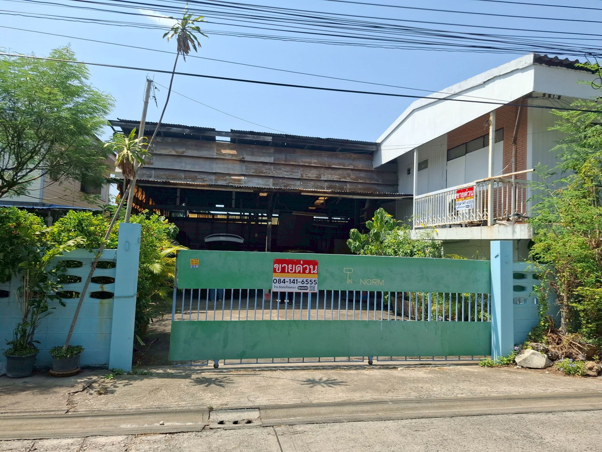 Warehouse building with structures near the BTS Green Line (Pak Nam Station), Soi 8, Moo 4, Sai Luat Soi, Samut Prakan Municipality, Pak Nam Subdistrict, Mueang Samut Prakan District, Samut Prakan. ⚡Cheap Price! 15,000,000 Baht⚡ – รูปที่ 2