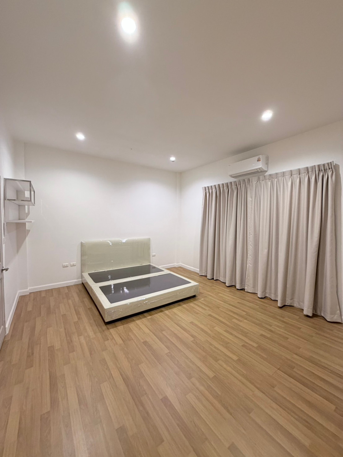 Townhome for rent, 3 and a half floors, Euro Nova On Nut-Suvarnabhumi. New in the box! Fully furnished, ready to move in, very good location. – รูปที่ 3